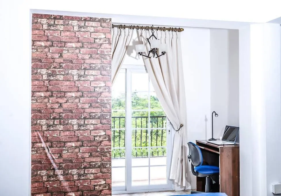2Br I 1.5 Bath I Ocean & Mountain Views I Apartment W/ Balcony I Montego Bay