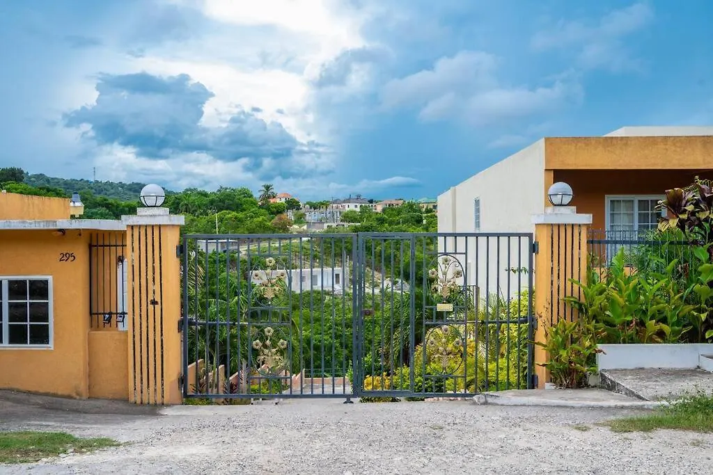 2Br I 1.5 Bath I Ocean & Mountain Views I Apartment W/ Balcony I Montego Bay 0*,  Jamaica