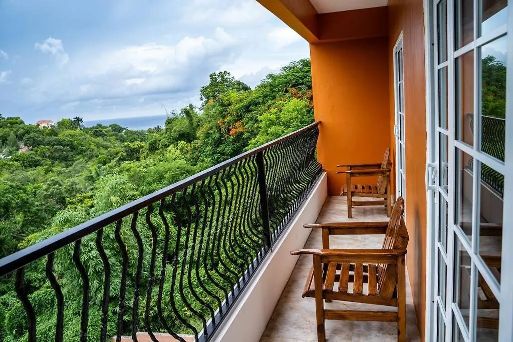 2Br I 1.5 Bath I Ocean & Mountain Views I Apartment W/ Balcony I Montego Bay
