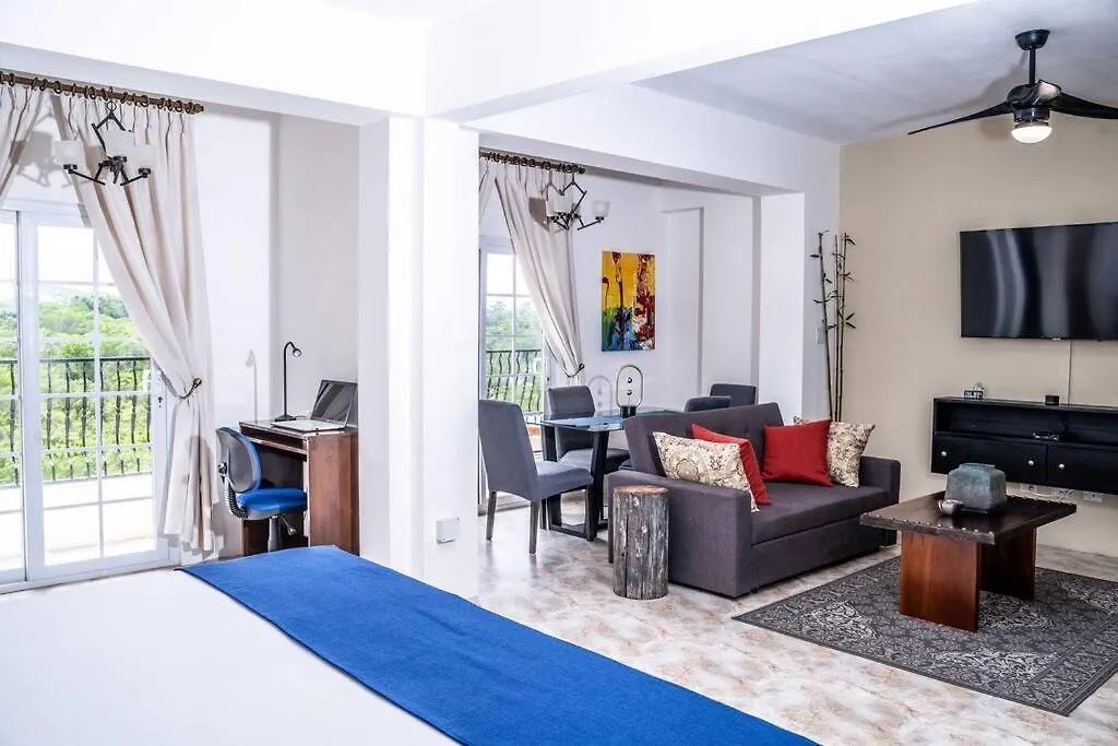 2Br I 1.5 Bath I Ocean & Mountain Views I Apartment W/ Balcony I Montego Bay